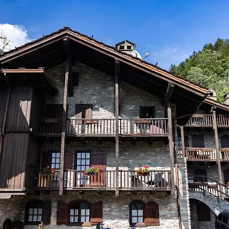 The Mountain View - Apartament Courmayeur